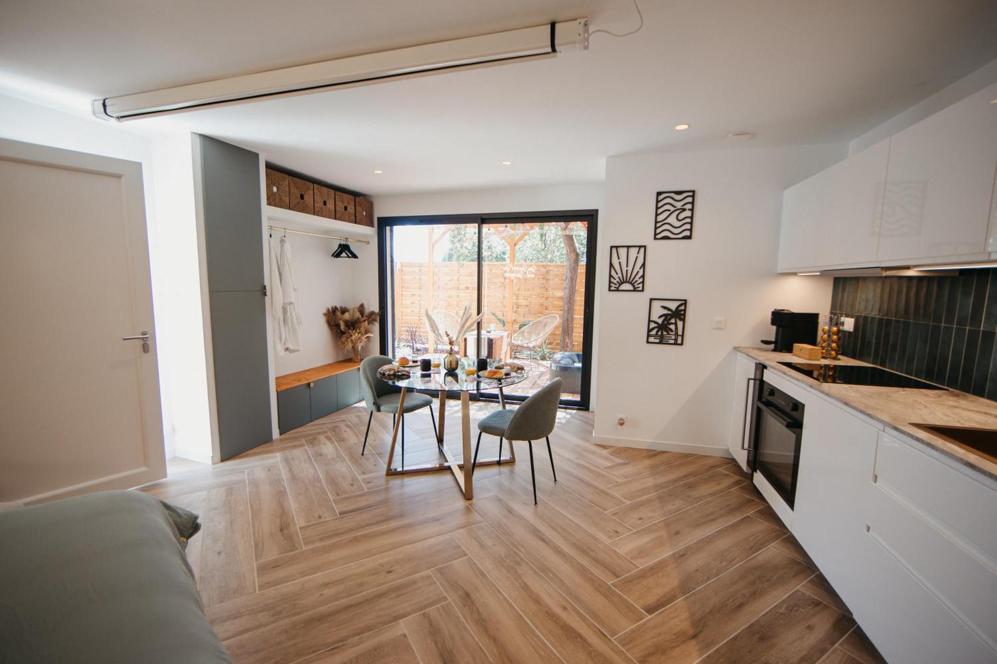 Love & Sunsets Suite Sausset-les-Pins Exterior photo