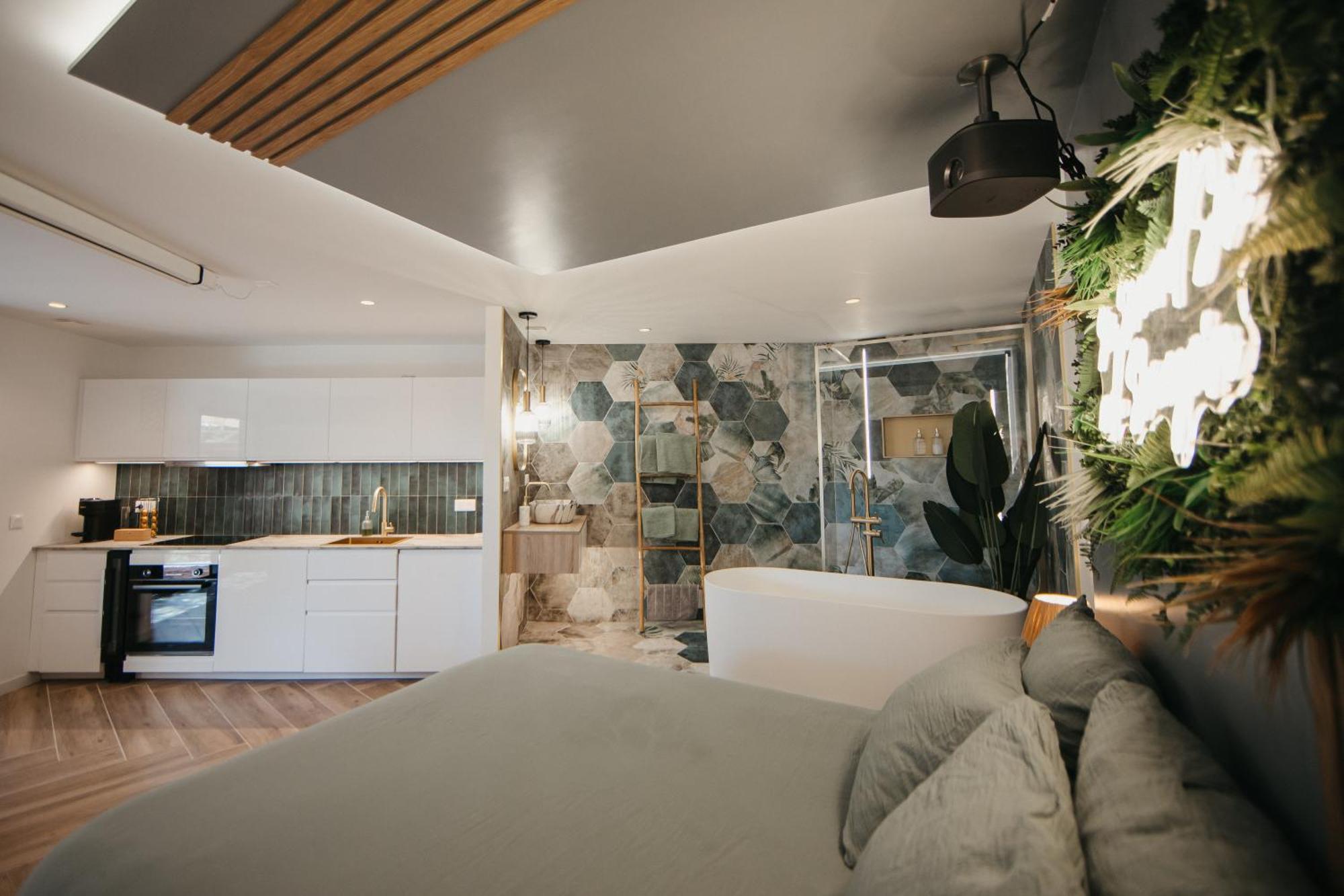 Love & Sunsets Suite Sausset-les-Pins Exterior photo